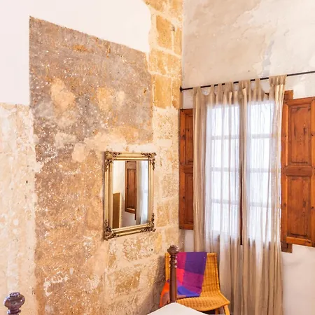 Town House At 300mts To