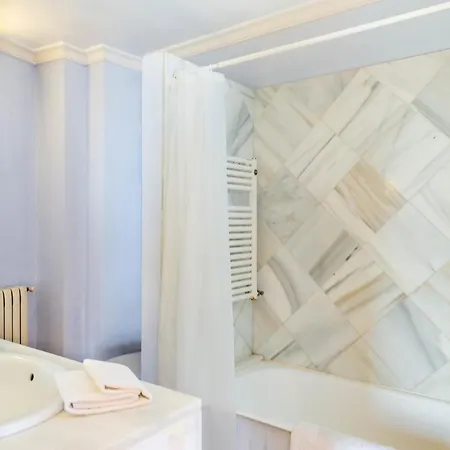 Town House At 300mts To Holiday home *